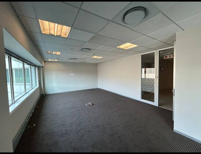 429M² OFFICE TO LET IN SANDTON CENTRAL